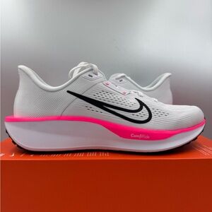 Nike Quest 6 White Hyper Pink BRAND NEW Size 10 Women